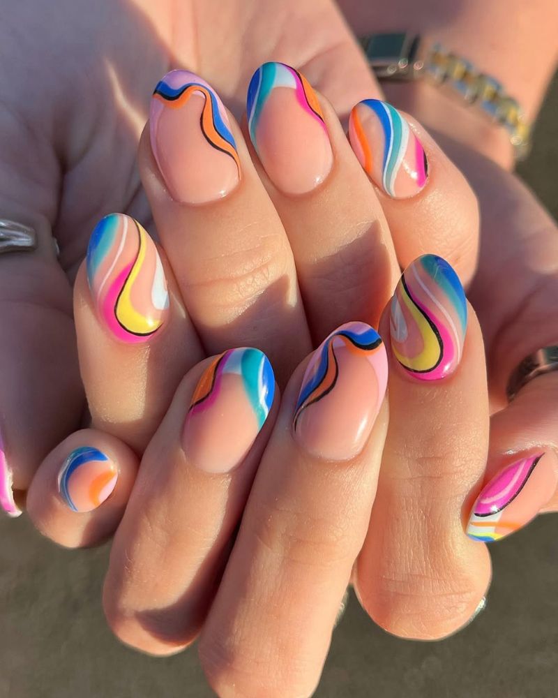 French colorées avec tourbillons colorés en nail art