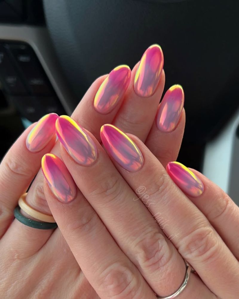 pointes ombrées roses, ongles d'été chromés, ongles amande d'été