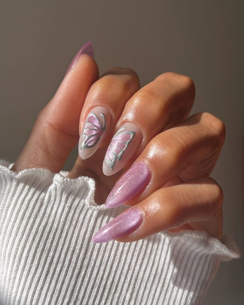 ongles rose clair scintillants, design ongles papillon