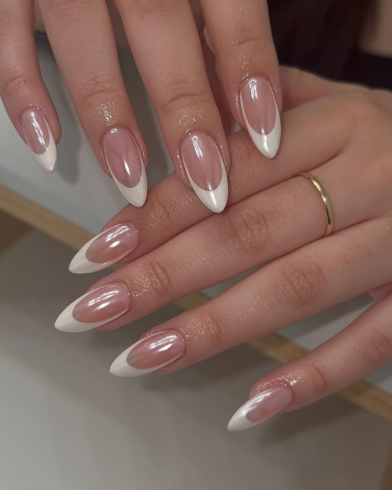 ongles french pointe blanche, ongles de mariée, ongles stiletto