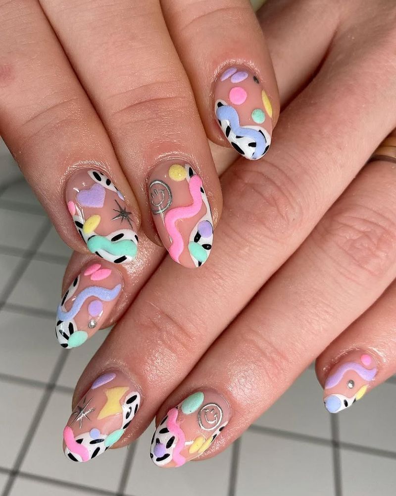 art abstrait simple sur base nude propre