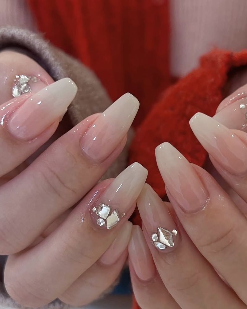 ongles coffin, manucure coréenne, ongles baby boomer