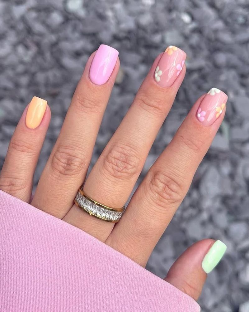 ongles pastel, design floral pour ongles