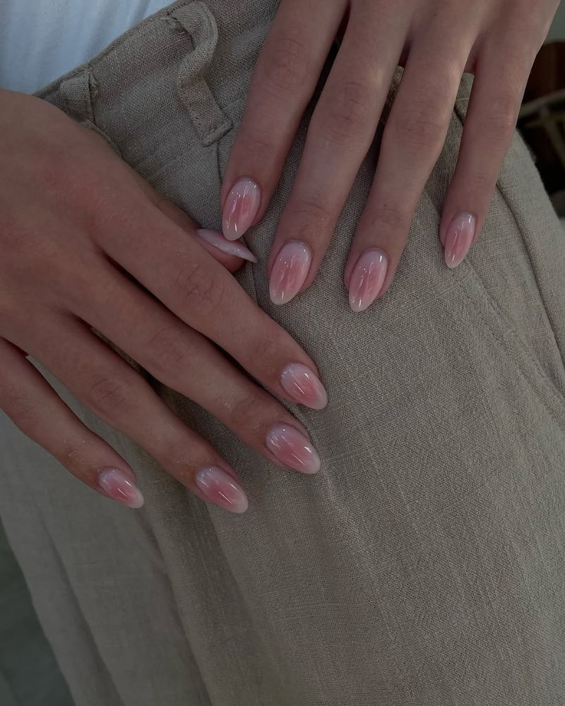 art d'ongle aura, ongles chrome, ongles de printemps