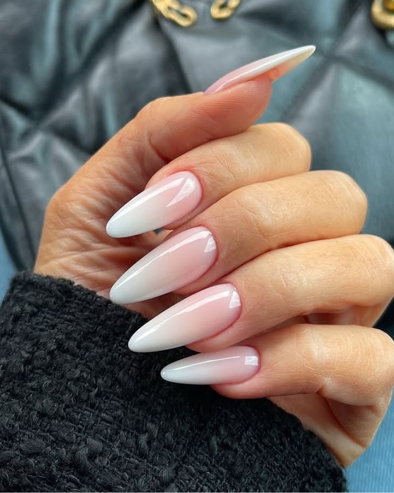 ongles baby boomer, ongles amande longs