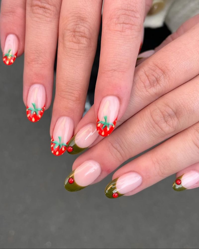 ongles français, nail art funky