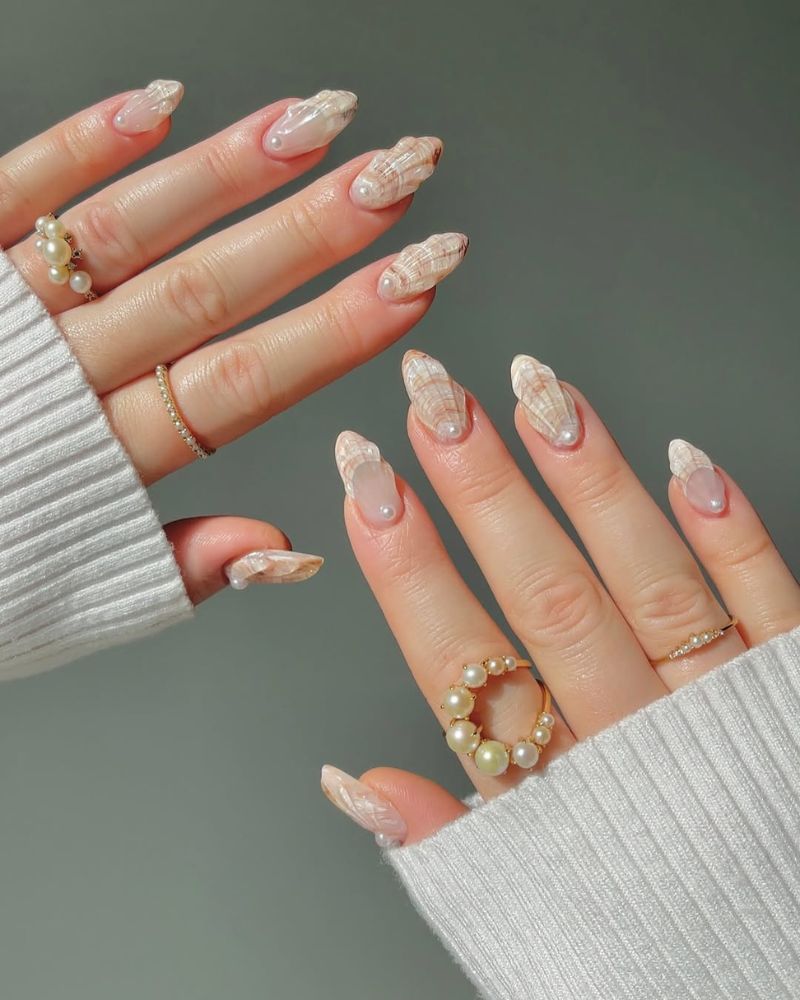 nail art coquillage, ongles d’été élégants