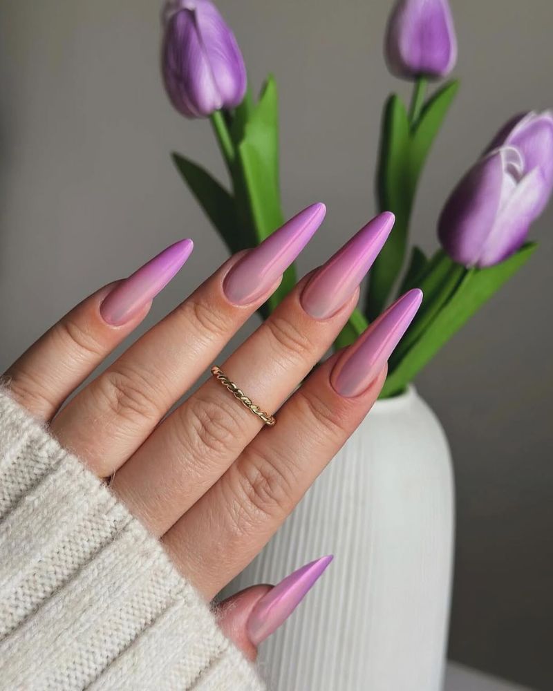 ongles chromés, pointes violettes, ongles longs