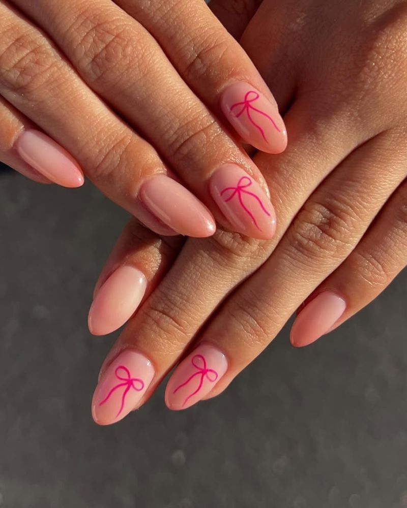 ongles nude, design de nœud, manucure propre