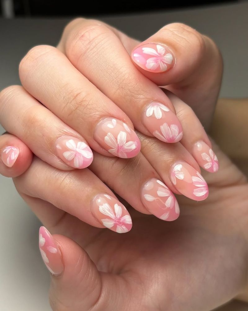 design simple de fleurs, ongles roses aura