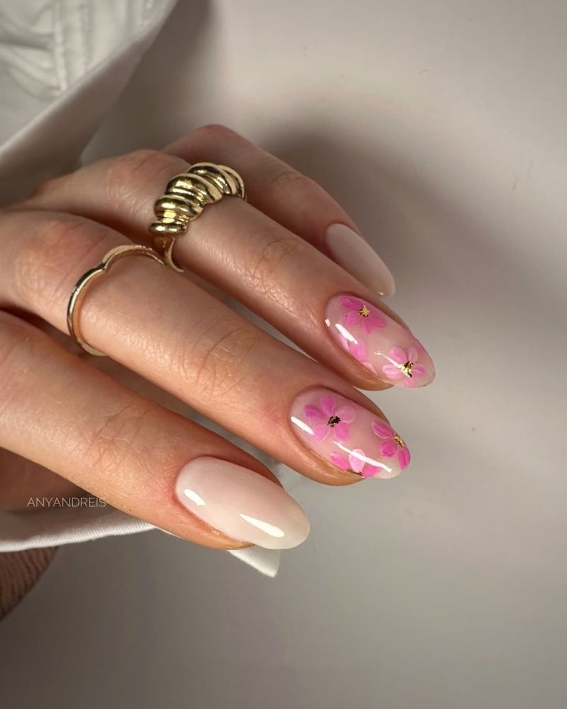 design floral pour ongles, fleurs roses simples
