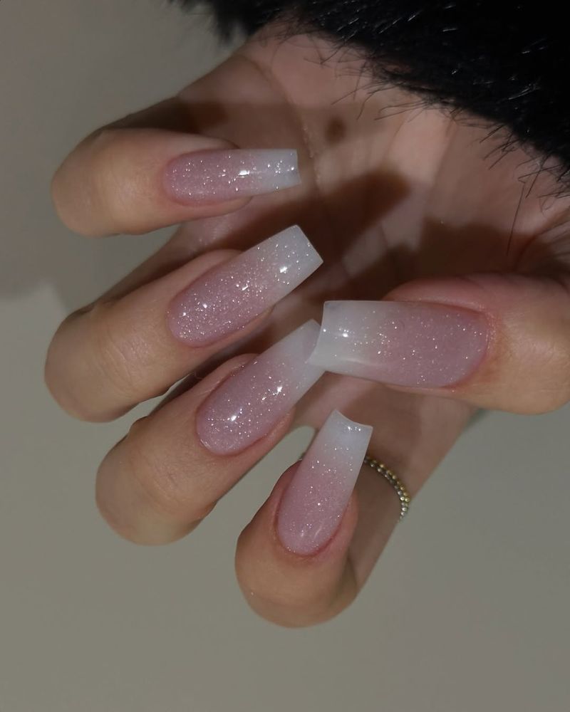 french scintillants, pointe blanche élégante