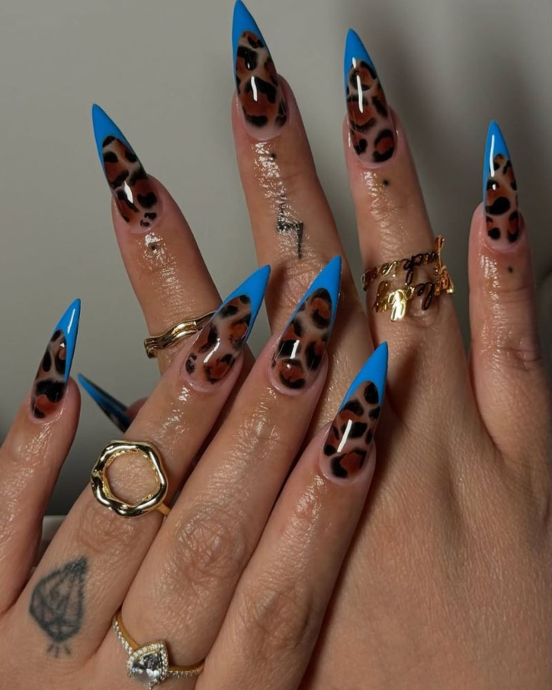 ongles stilettos longs avec art nail léopard