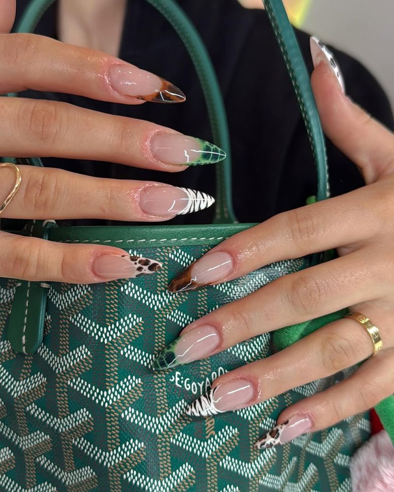 pointes stilettos French avec nail art animalier et base nude naturelle