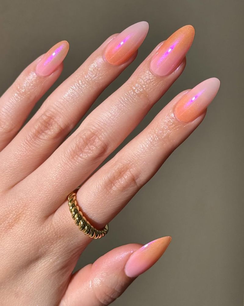 manucure douce coucher de soleil sur ongles amande longs