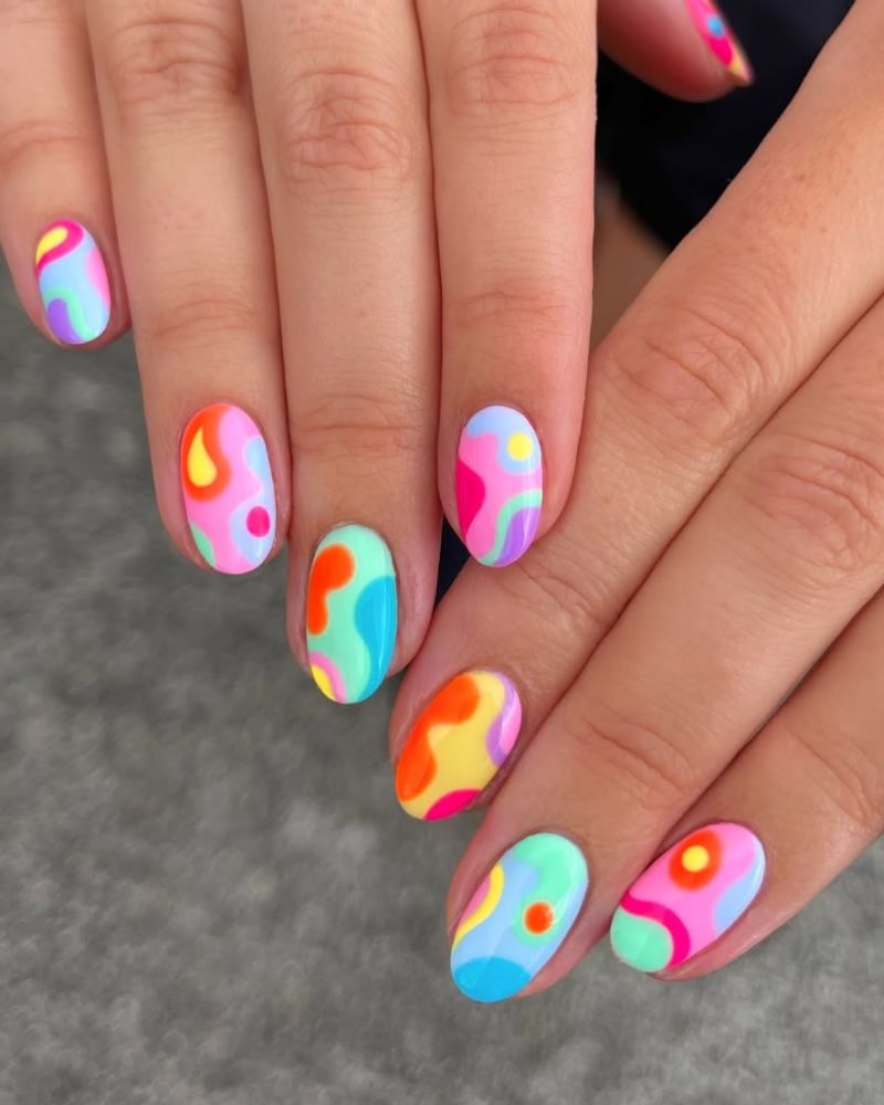 formes abstraites colorées pour l'été