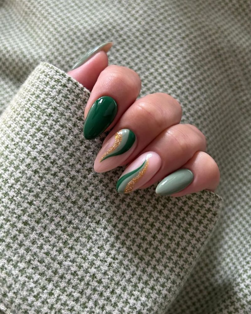 ongles verts sauge, ongles verts foncés, ongles élégants, ongles amande