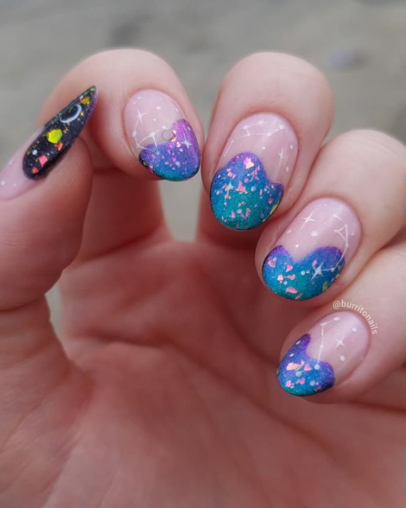 nail art violet, ongles cosmos