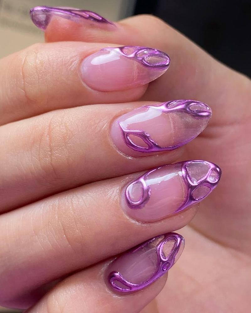 ongles chrome violet, ongles simples, ongles printaniers