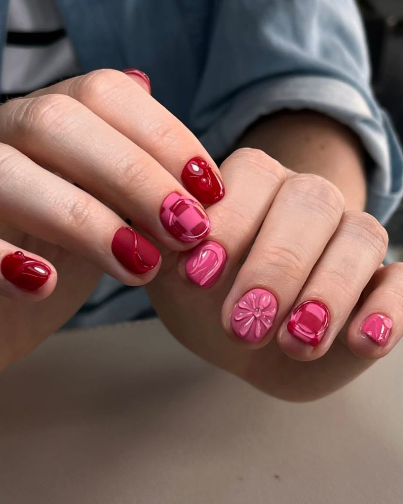 ongles courts, ongles rouge cerise, ongles rouges et roses