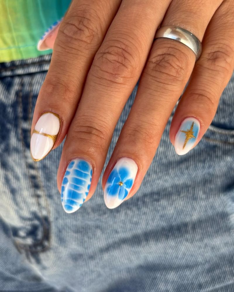 ongles élégants d'été, art d'ongle bleu, art d'ongle doré