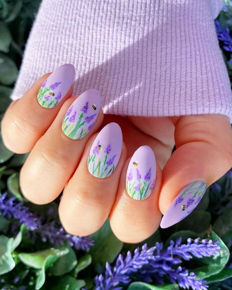 idées d'ongles violet 
design ongles lavande
idées ongles lavande
