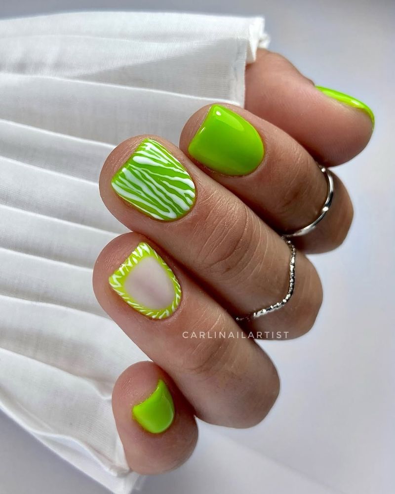 ongles vert néon, ongles d'été néon