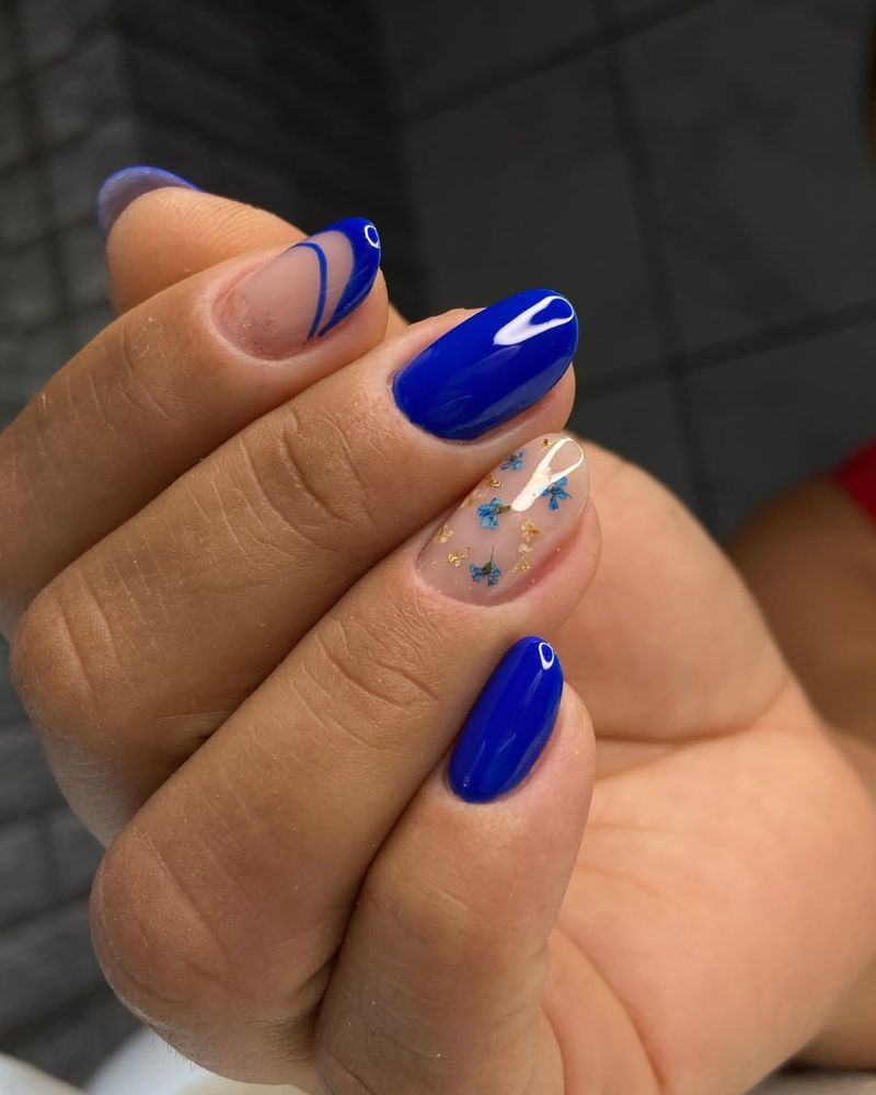 ongles courts bleus, ongles bleu marine