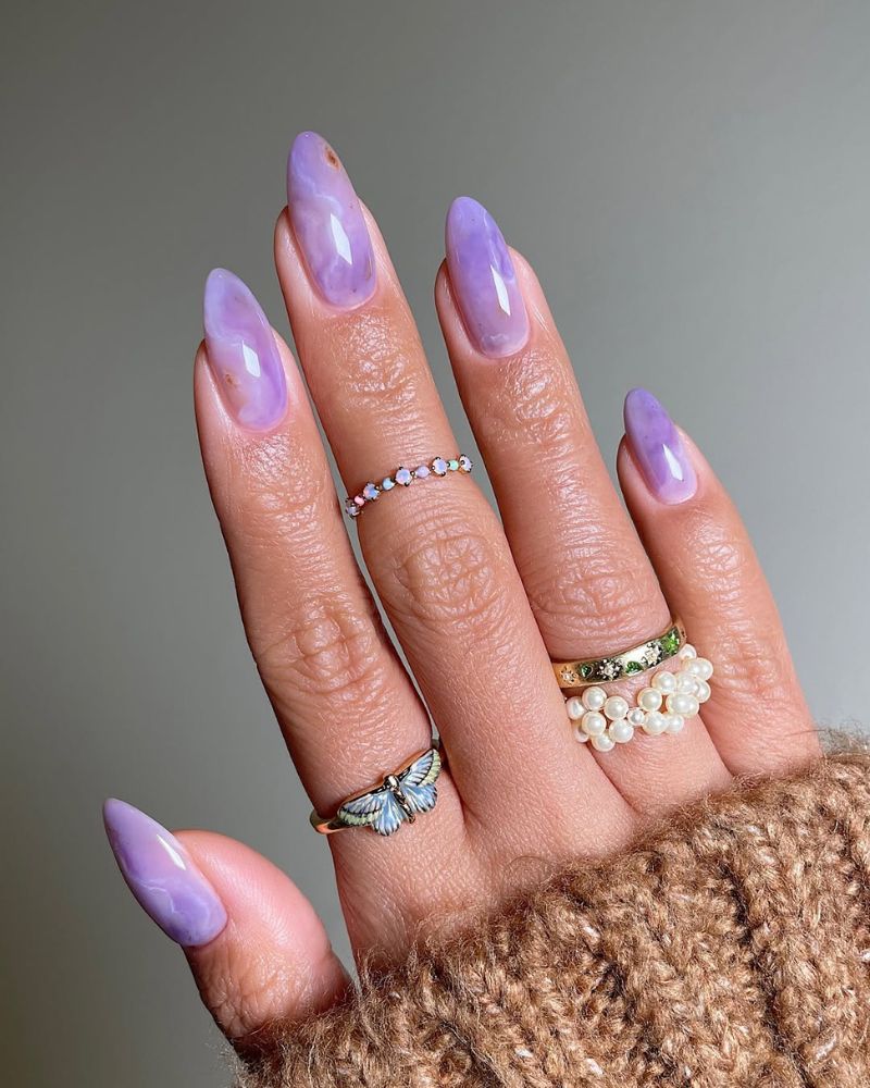 ongles violets, idées nail art printemps