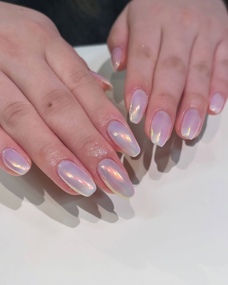 ongles nacrés, vernis chrome été, ongles coffin été