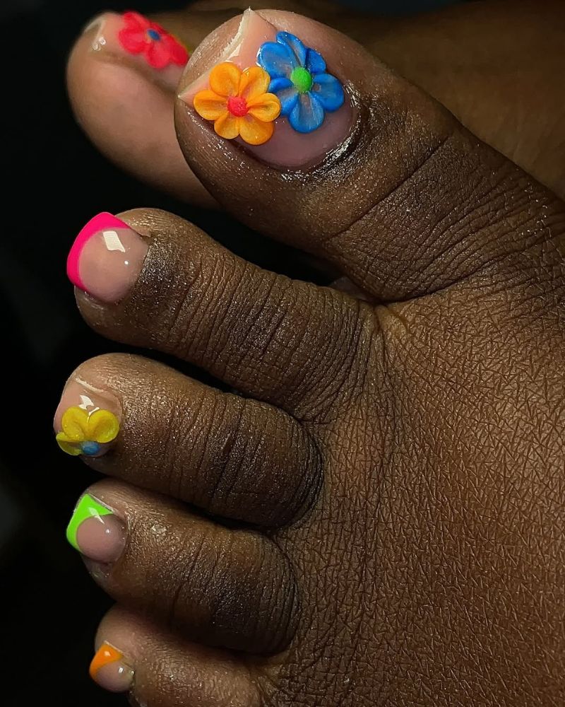 pédicure d’été, pédicure française estivale