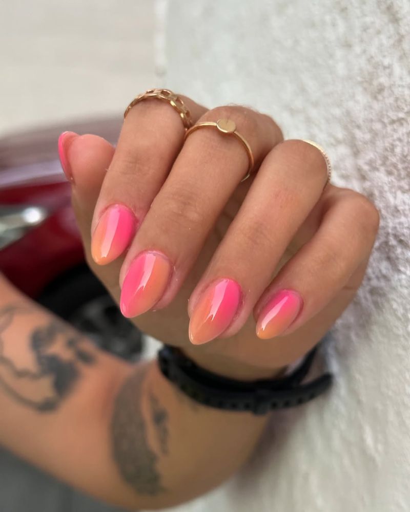 gradient nails, pink and orange nails