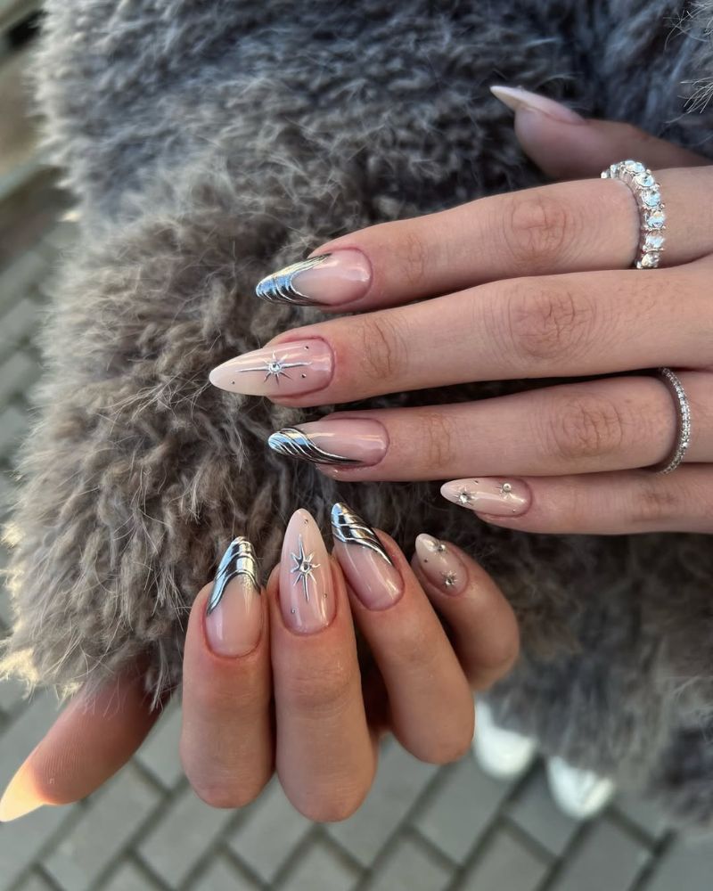 ongles french argentés pour manucure d’automne