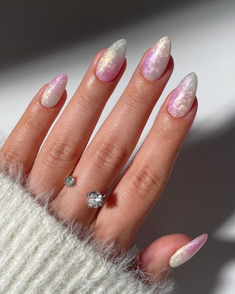 idée nail art printemps élégante, manucure brillante