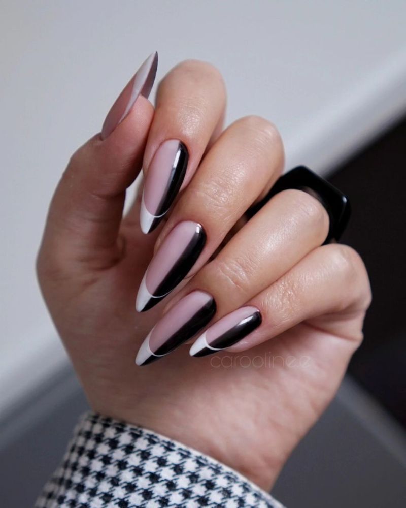 ongles moitié noir