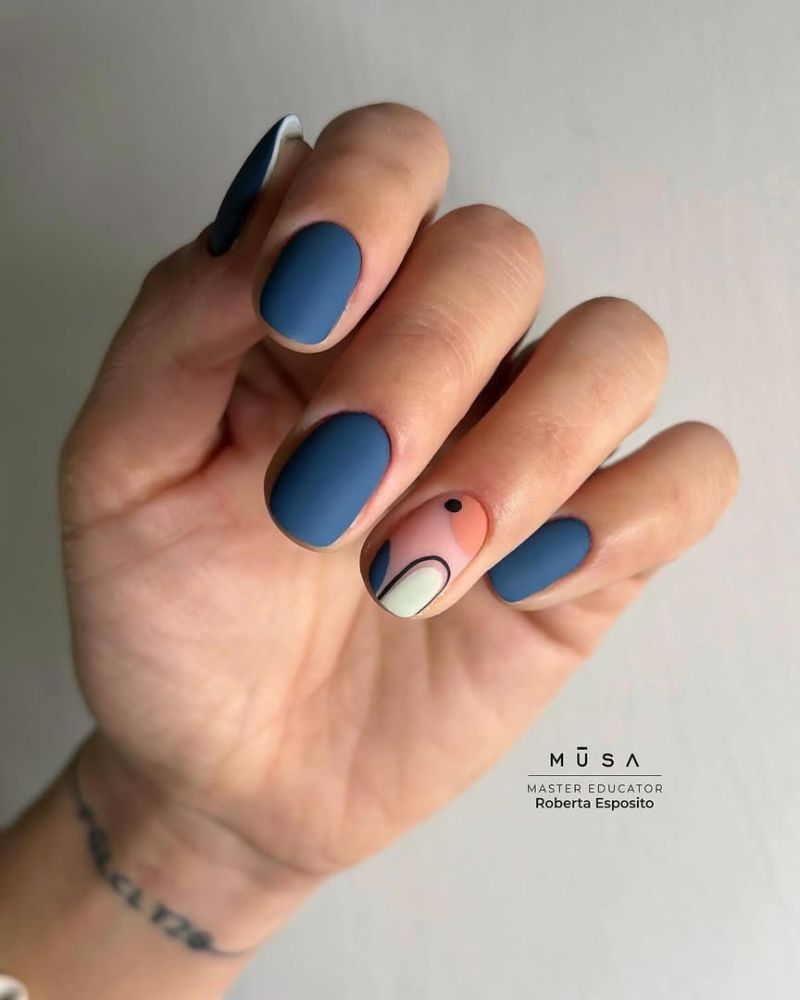 ongles bleus mats, ongles bleu foncé
