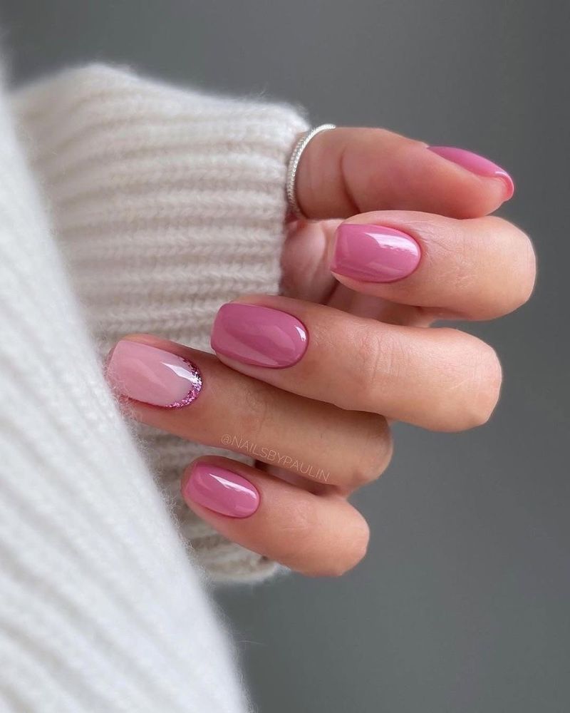 ongles courts, ongles classe, manucure rose