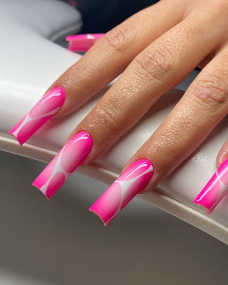 designs longs ongles roses, manucure ombrée