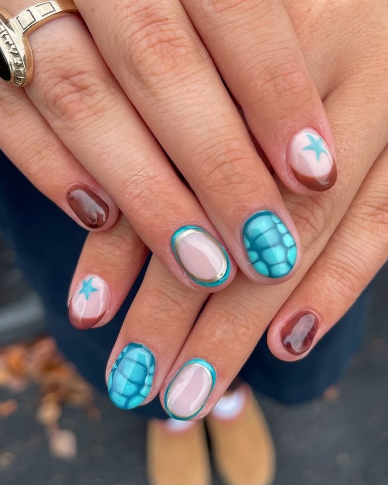 ongles courts bleus, ongles bleus et marrons