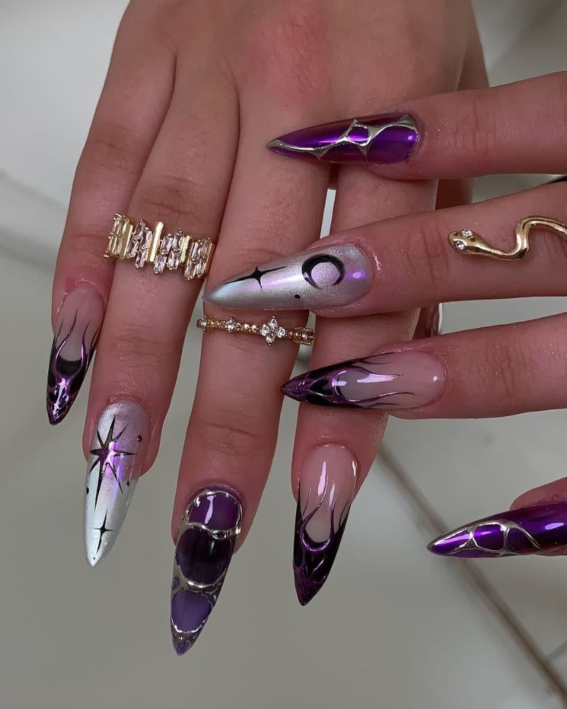 ongles stilettos, ongles longs, ongles violet foncés