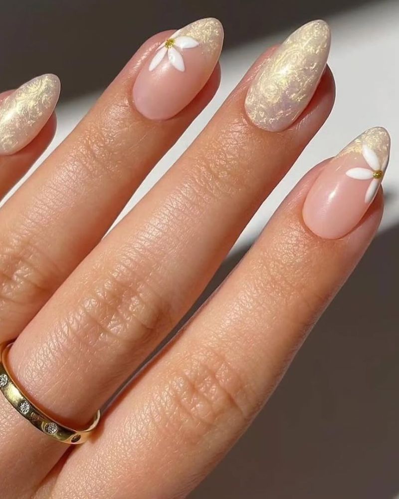 idée manucure printanière chic, ongles scintillants