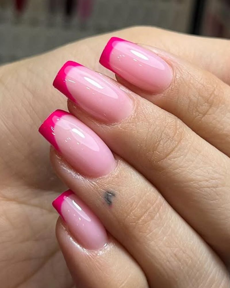 manucure french rose, ongles coffin