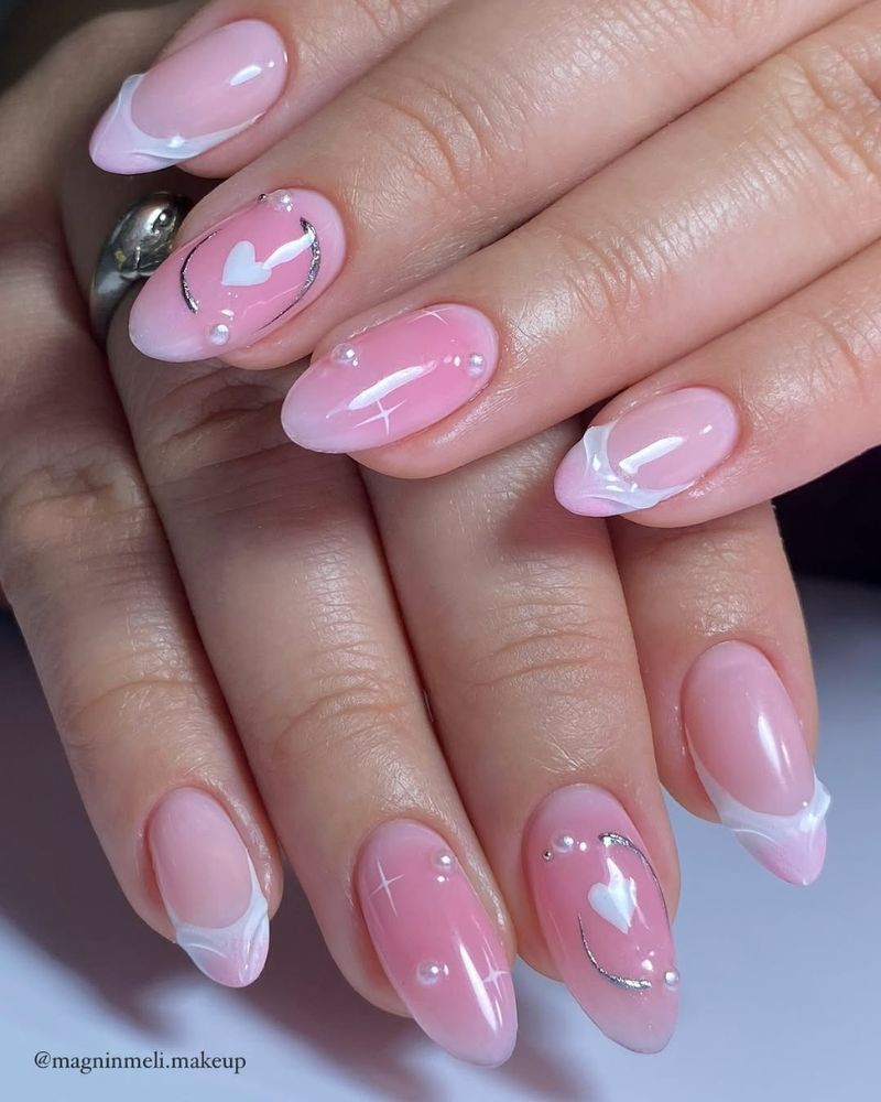 designs de nail art rose clair, ongles amande