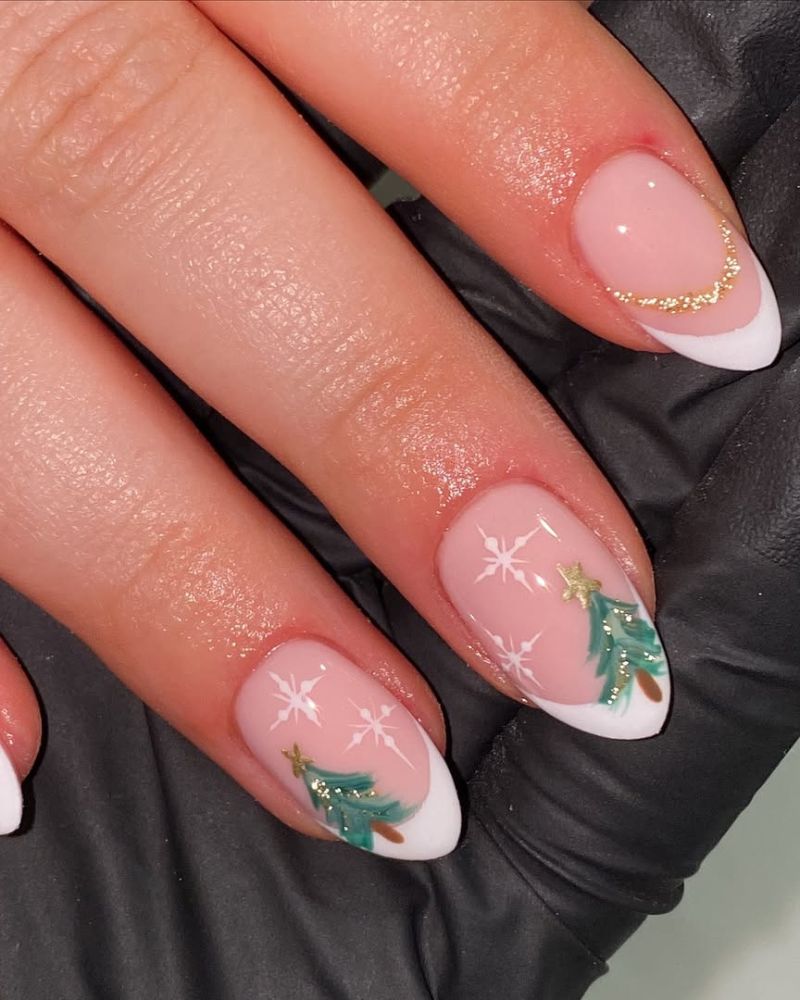 manucure sapin de Noël, ongles hiver