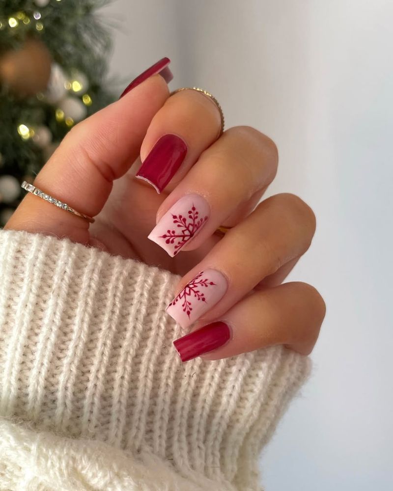 ongles flocon de neige, ongles rouges de Noël