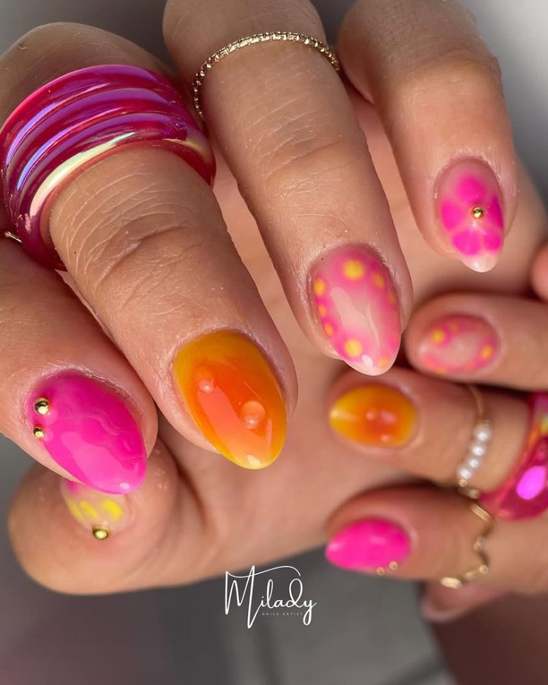 short summer nails, aura nails, hot pink nails