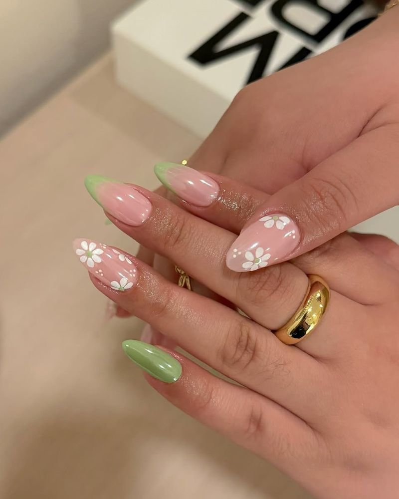 ongles verts, french colorée, nail art fleur