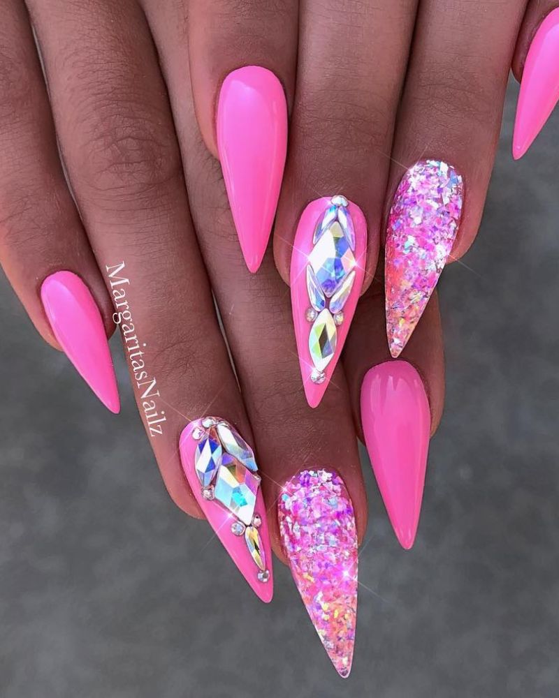 ongles roses
design d'ongles roses