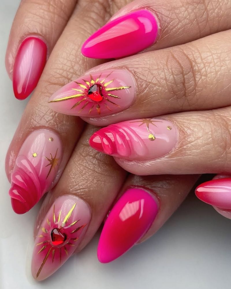 manucure rose vif, nail art cœur