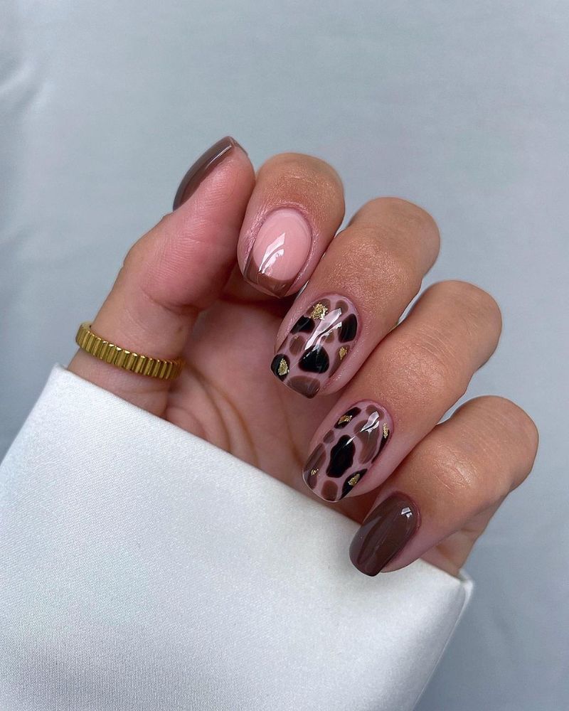 nail art écaille de tortue, french manucure